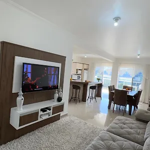Apto Lirio Do Vale - 3 Quartos -apto Espacoso Com Varanda E Vista O Vale - Ao Lado Do Parque Termal! Apartamento